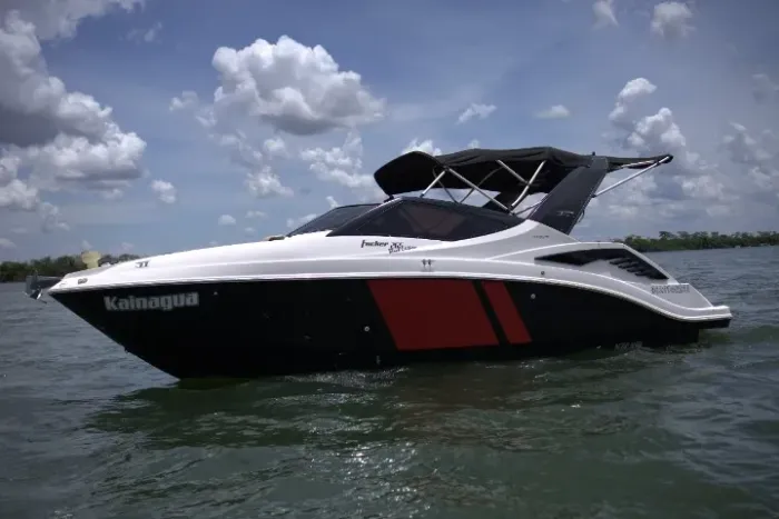 Cota de Lancha em Porto Rico - Focker 265 GT Black Edition