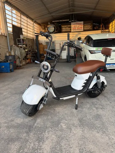 Scooter elétrica x12 motochefe NÃO PRECISA DE CNH