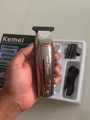 Máquina Kemei KM-032 Aparador Barba Cabelo Sem Fio - NOVO