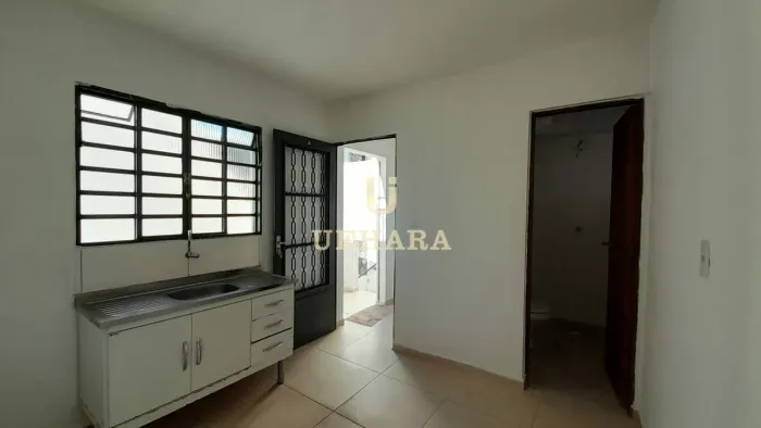 Casa térrea para alugar no Bairro Vila Nova Cachoeirinha!