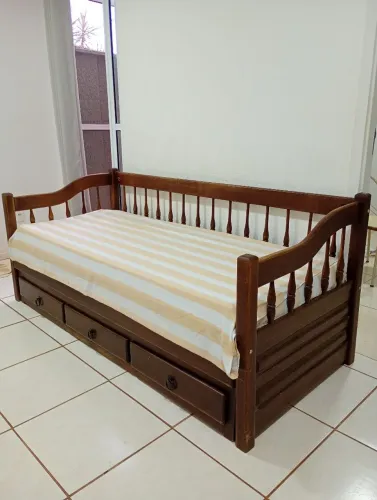 Sofá/ bicama 600,00