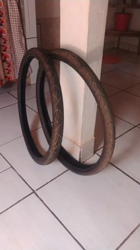 PNEU PRAIERO SEMI NOVO