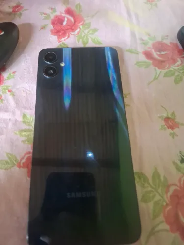 Samsung A06 128 gb 