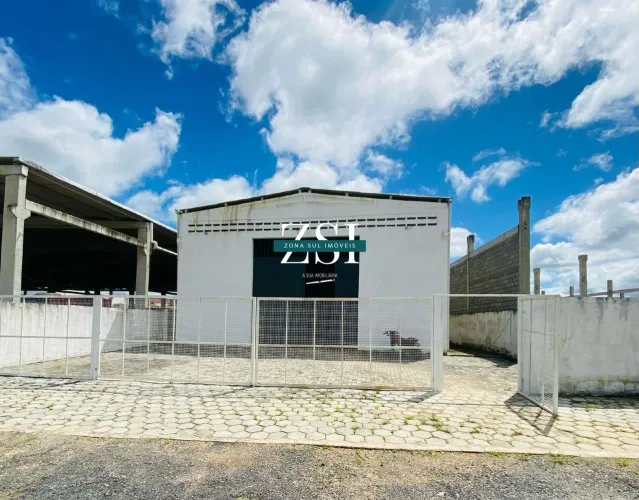 Galpão em Pombos na BR 232, beira de pista, excelente localização área de 360m2