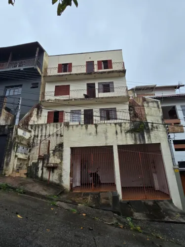 Excelente prédio à venda Jardim Santa Ângela em Poços de Caldas MG.