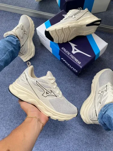 Tênis Mizuno 