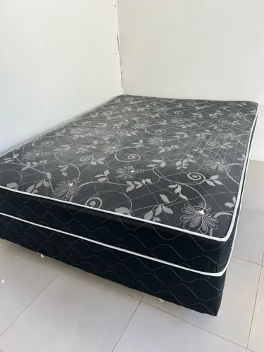 Cama de casal Box