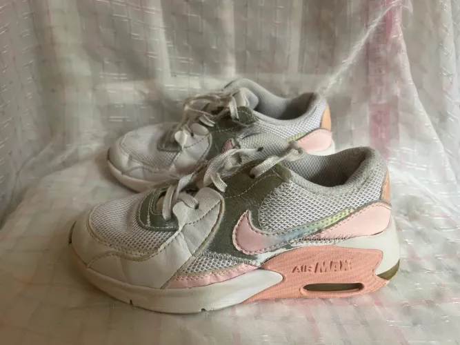 Tênis Nike infantil rosa