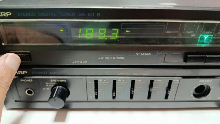 Receiver Sharp