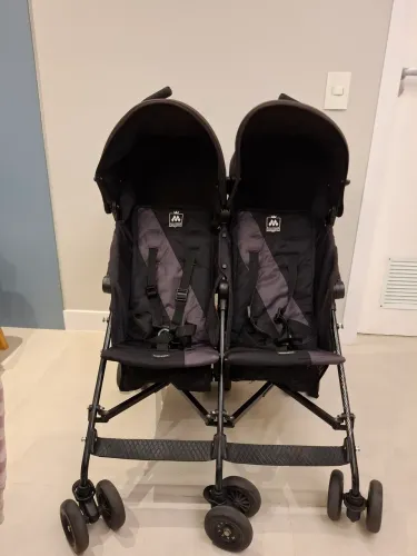 Carrinho de bebê MacLaren Twin Triumph