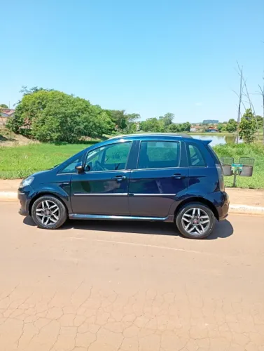 Fiat Idea Sporting Dualogic 1.8 Flex 16V 5P 2011
