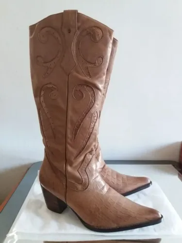 Bota Country Alcalay.. Nova..Tamanho 40..Linda!