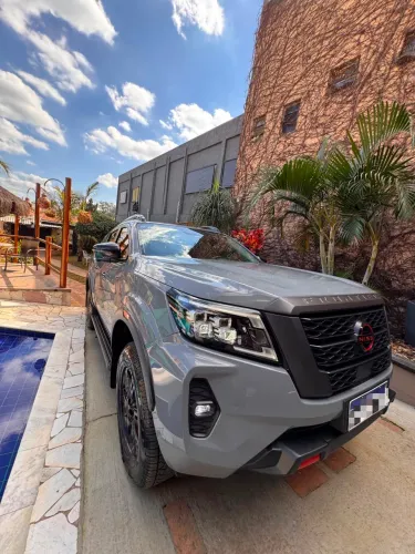 Nissan Frontier Pro4x CD 4X4 2.3 Bi-TB Die. AUT 2024