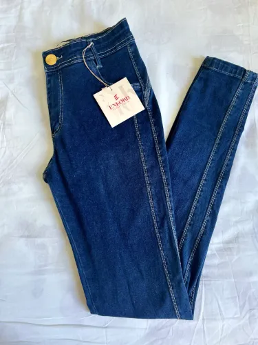 Calça jeans modelo feminina tam 44