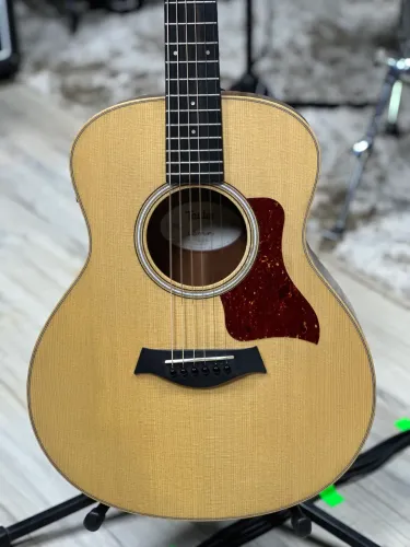 Violão Taylor GS mini Walnut Custom