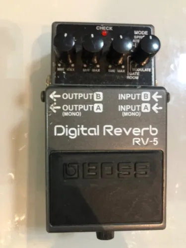 Pedal BOOS digital Reverb RV-5