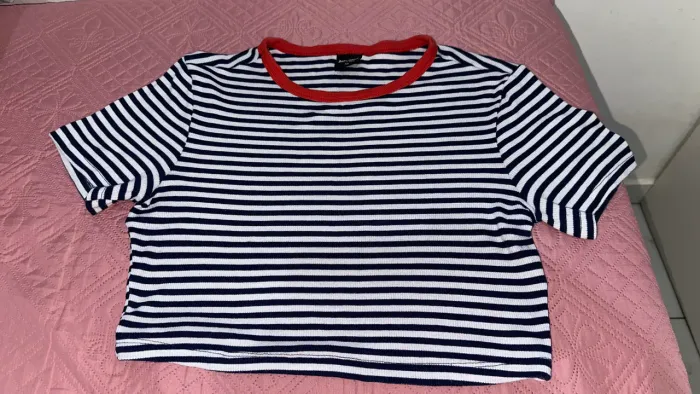 Cropped listrado