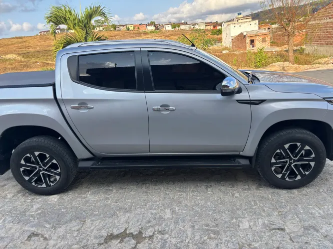 Mitsubishi L200 Triton Sport HPE-S 2.4 CD Dies. AUT 2024