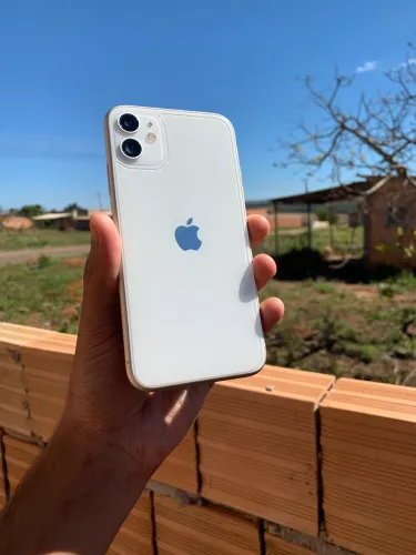 IPHONE 11 64GB