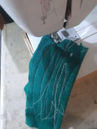 Máquina de costura elétrica