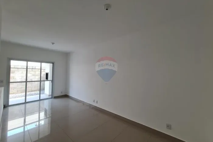 Casa de 3 quartos sendo 1 suíte à Venda no Residencial Primordiale no bairro Parque dos Bu