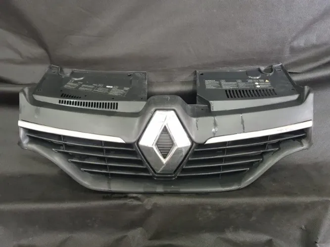 Grade Renault Logan.