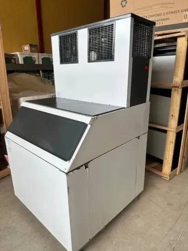 Maquina de Gelo 