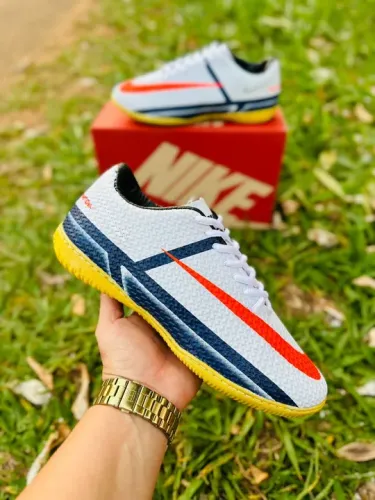 Chuteira vários modelos 