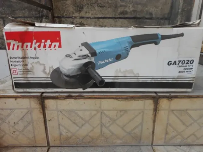 Esmerilhadeira Makita 7 "