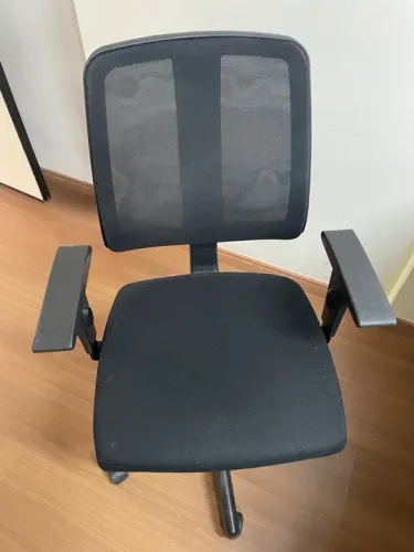 Cadeira de Escritório marca Cavaletti, modelo SRE 43503