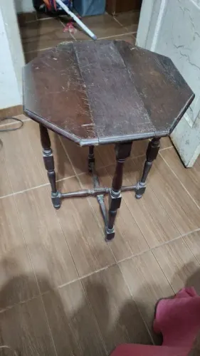 Mesa de canto antiga