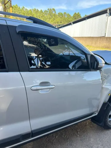 PORTA DIANTEIRA DIREITA FIAT STRADA VOLCANO 2021/2022-SEM ACESSORIOS