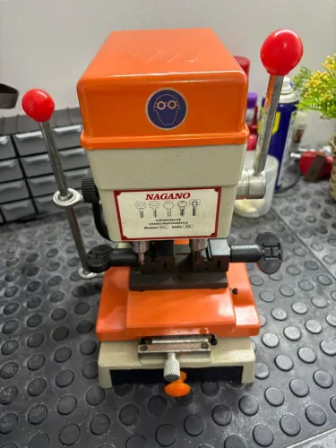 Maquina de copiar chaves pantográfica 