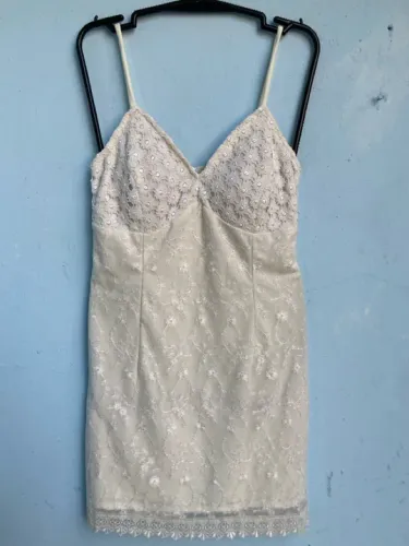 Vestido de Renda Branco, Tam P