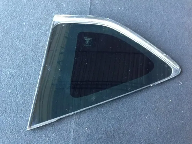 Vidro Fixo Traseiro Direito Rav4 2014