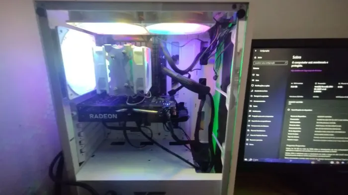 Pc Gamer roda vários jogos