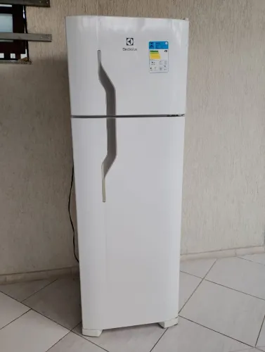 Geladeira Eletrolux DC 35