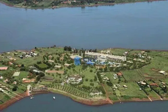 Terreno à venda, 1019 m² por R$ 380.000,00 - Centro - Sertaneja/PR
