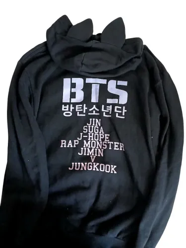 Moletom/ camiseta BTS Infantil Com Detalhe de Orelhas