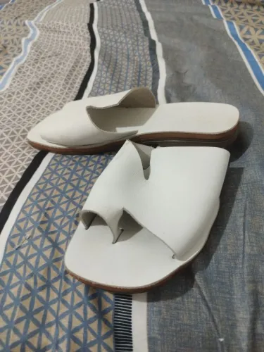 Chinelo couro 