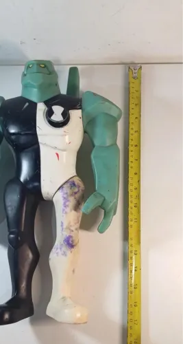 Boneco Gigante Ben 10 - Quatro Braços BANDEIRANTES