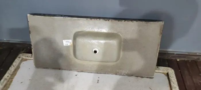 Cuba de mármore sintético 