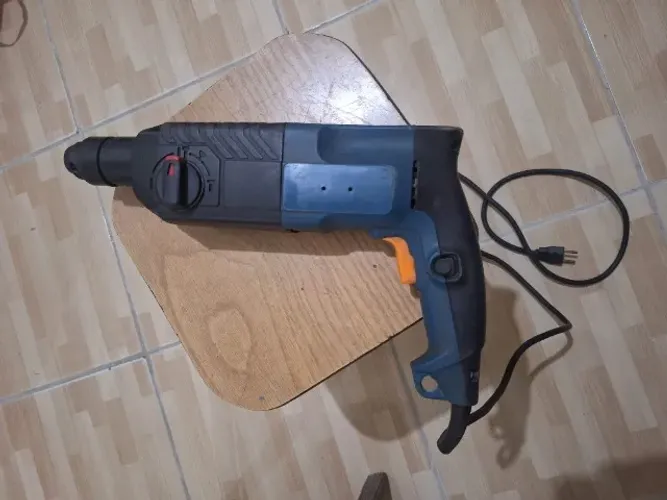 Furadeira Martelete Bosch Hammer + Brocas