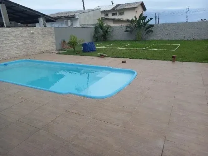Casa com piscina na prainha entre Caiobá e Guaratuba Temporada e carnaval