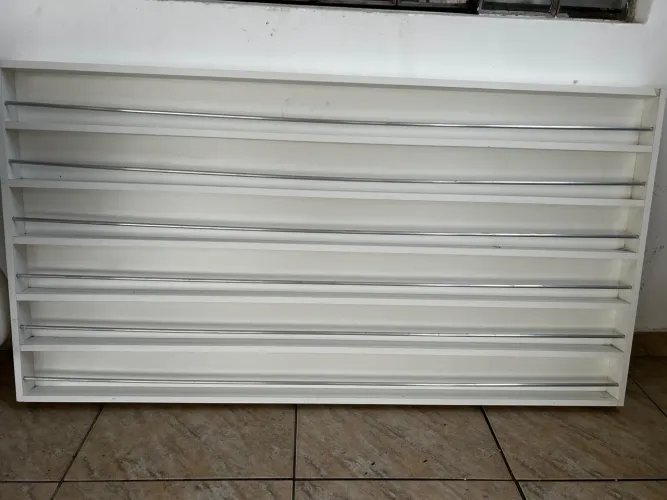 Suporte para esmaltes 