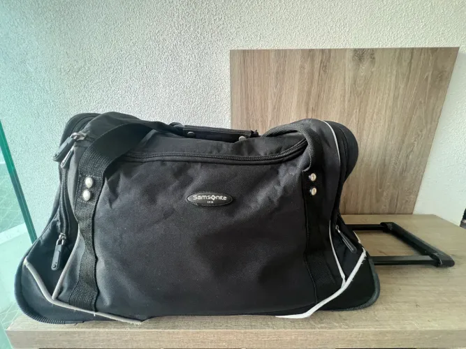 Mala Samsonite com puxador e rodinhas Campinas-sp