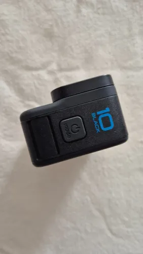 GoPro Hero 10 Black + 4 Baterias + Kit Completo de Acessórios