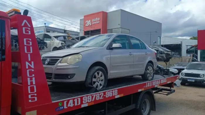 Sucata Volkswagen Polo Sedan 1.6 2011 Para Peças