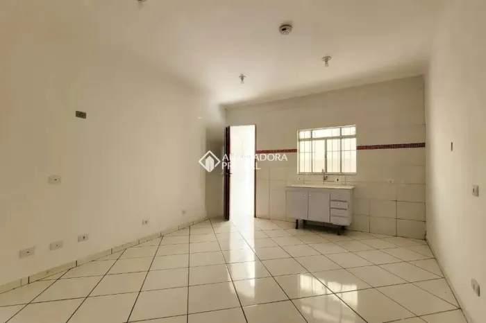 SOBRADO PARA ALUGAR JD. LAS VEGAS - 3 QUARTOS 1 SUITE 2 VAGAS DE GARAGEM