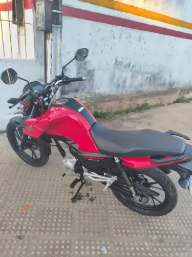 Vendo fan 160 com apenas 2 mil rodados no meu nome apenas 20.000 zap *93